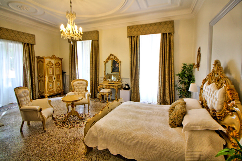 French property for sale in Saint-Pargoire, Hérault - €5,400,000 - photo 4