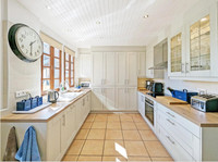 Maison à vendre à Lauzun, Lot-et-Garonne - 499.000 € - photo 5