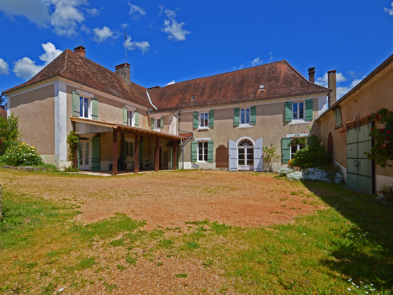 French property for sale in Savignac-les-Églises, Dordogne - €373,000 - photo 0