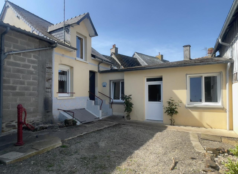 Maison à vendre à Madré, Mayenne - 99.000 € - photo 1