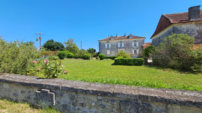 French property for sale in La Tour-Blanche-Cercles, Dordogne - €599,999 - photo 2