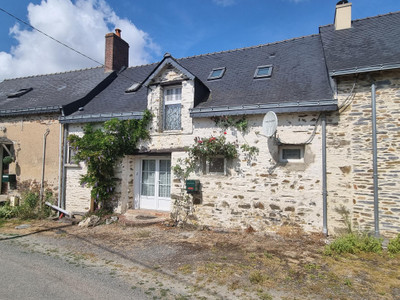 Maison à vendre à La Chapelle-Glain, Loire-Atlantique, Pays de la Loire, avec Leggett Immobilier