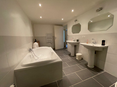 French property for sale in Seissan, Gers - €320,000 - photo 6