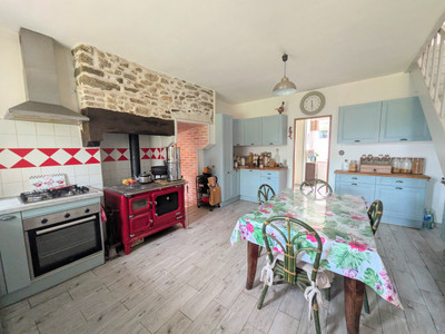 French property for sale in La Croisille-sur-Briance, Haute-Vienne - €288,000 - photo 2