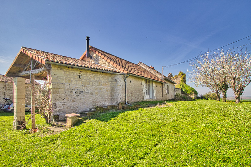 French property for sale in Ranton, Vienne - €174,000 - photo 5