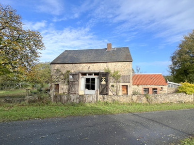Maison à vendre à Saint-Dizier-les-Domaines, Creuse, Limousin, avec Leggett Immobilier
