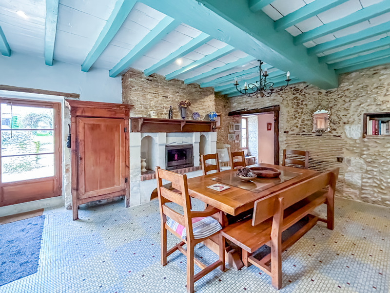 French property for sale in Saint-Léon-sur-l'Isle, Dordogne - €449,000 - photo 8