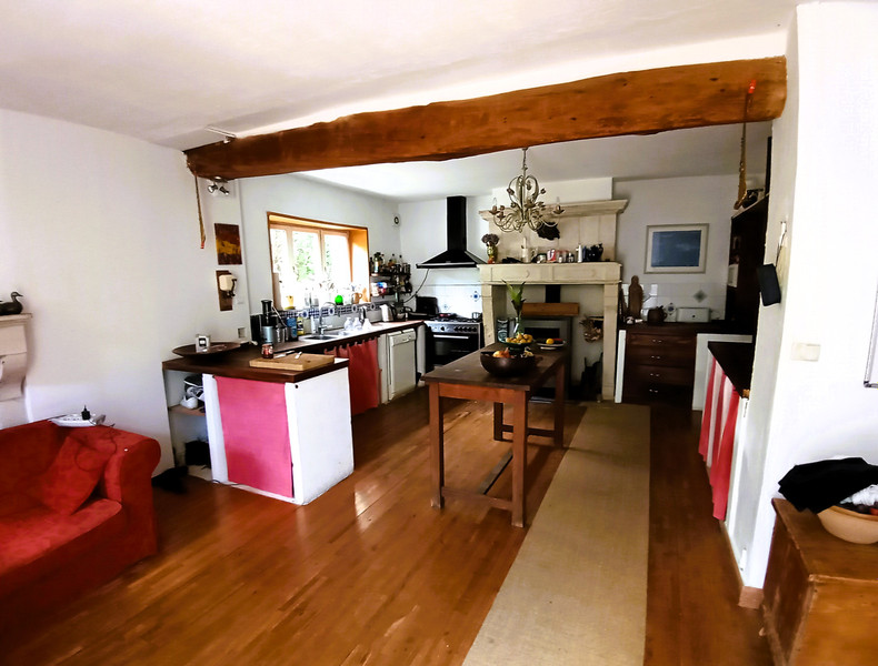 French property for sale in Charmé, Charente - €349,800 - photo 2