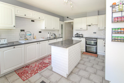 French property for sale in Clessé, Deux-Sèvres - €490,000 - photo 8