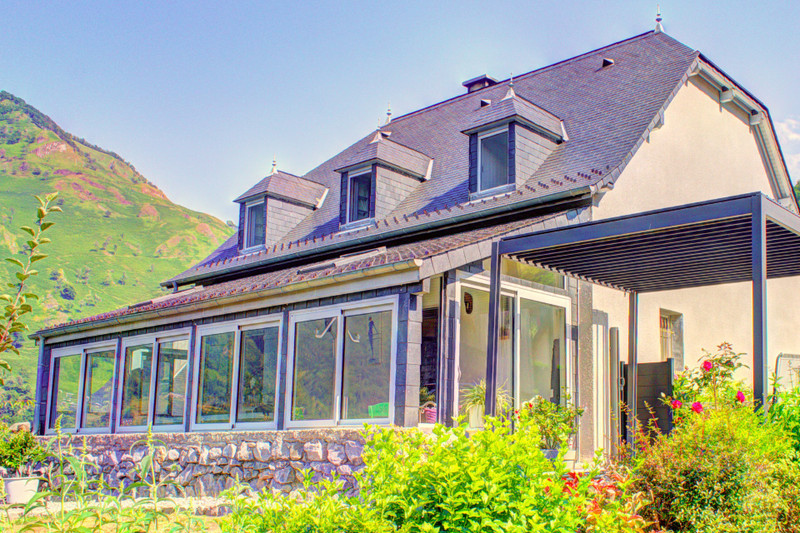 French property for sale in Laruns, Pyrénées-Atlantiques - €449,000 - photo 3
