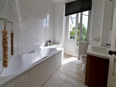 French property for sale in Locmaria-Berrien, Finistère - €125,350 - photo 3