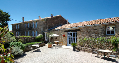 chateau for sale in Languedoc-Roussillon (Occitanie)