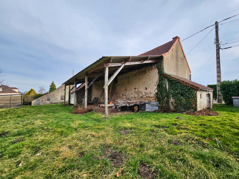 French property for sale in Commentry, Allier - €103,000 - photo 9