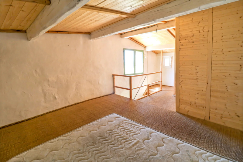 French property for sale in Uzès, Gard - €299,000 - photo 4