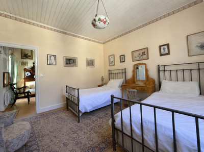 French property for sale in Villefranche-de-Lonchat, Dordogne - €371,000 - photo 1
