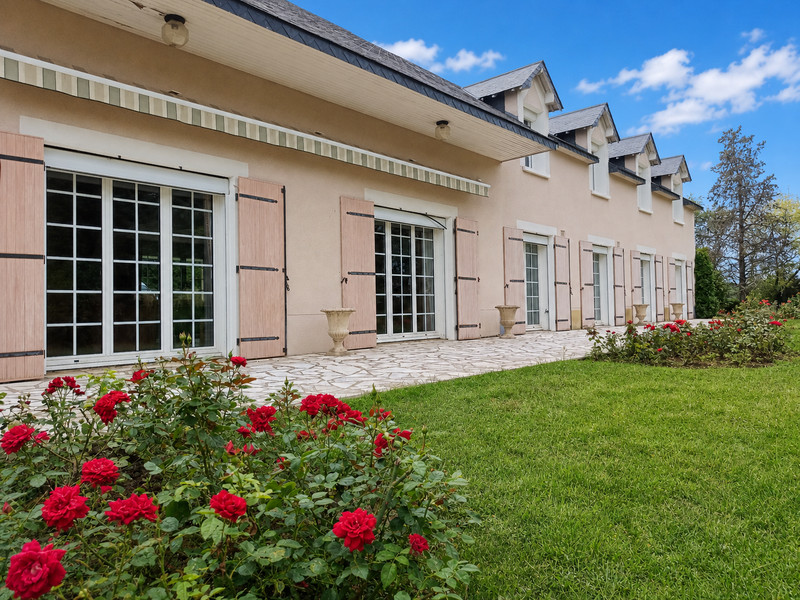 French property for sale in Parçay-Meslay, Indre-et-Loire - €799,000 - photo 2