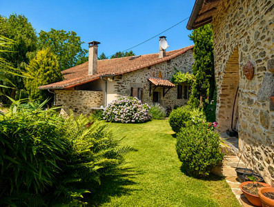 Maison à vendre à Saint-Mathieu, Haute-Vienne, Limousin, avec Leggett Immobilier
