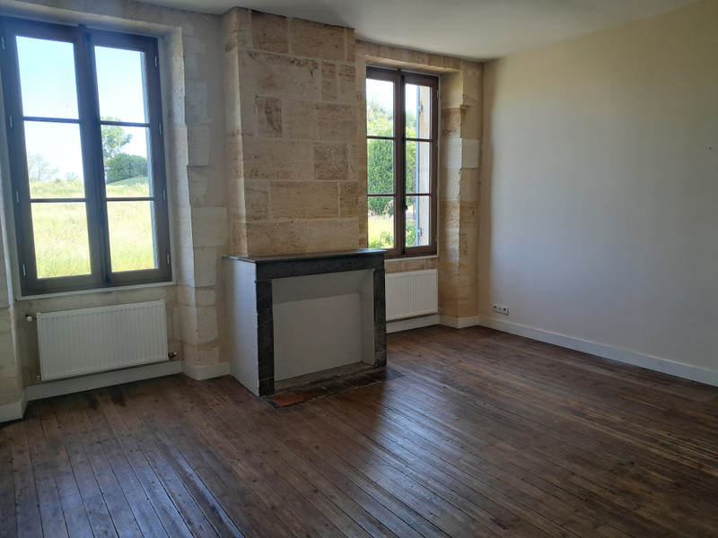 French property for sale in Saint-Romain-la-Virvée, Gironde - €299,600 - photo 4