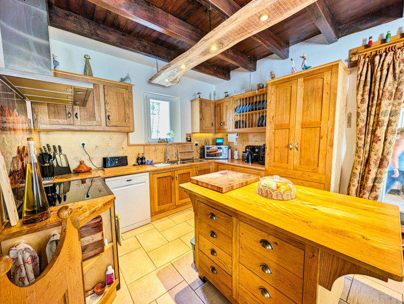 French property for sale in Val-d'Oire-et-Gartempe, Haute-Vienne - €315,000 - photo 2
