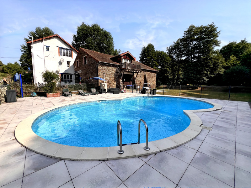 French property for sale in Moutier-Malcard, Creuse - €583,000 - photo 0