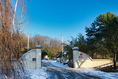 Maison à vendre à Béthemont-la-Forêt, Val-d'Oise, Île-de-France, avec Leggett Immobilier