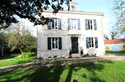 Maison à vendre à Montrem, Dordogne, Aquitaine, avec Leggett Immobilier