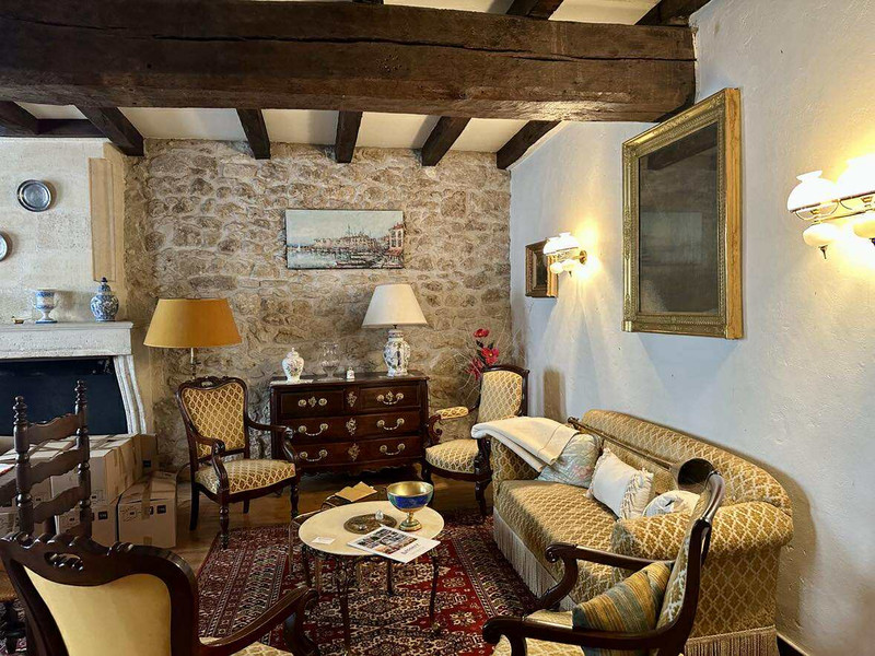 French property for sale in Blasimon, Gironde - €299,500 - photo 4