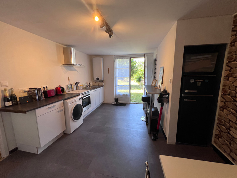 French property for sale in Genouillé, Vienne - €88,000 - photo 1