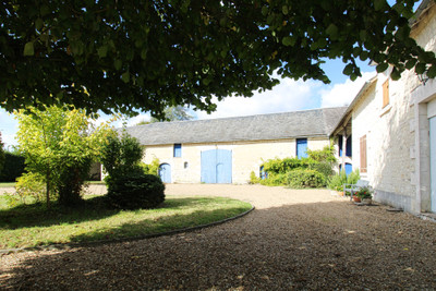 French property for sale in Jaulnay, Indre-et-Loire - €293,000 - photo 1