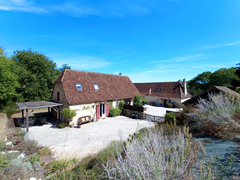 French property for sale in Bassillac et Auberoche, Dordogne - €470,000 - photo 0