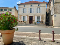 Maison à vendre à Mirambeau, Charente-Maritime - 369 990 € - photo 9