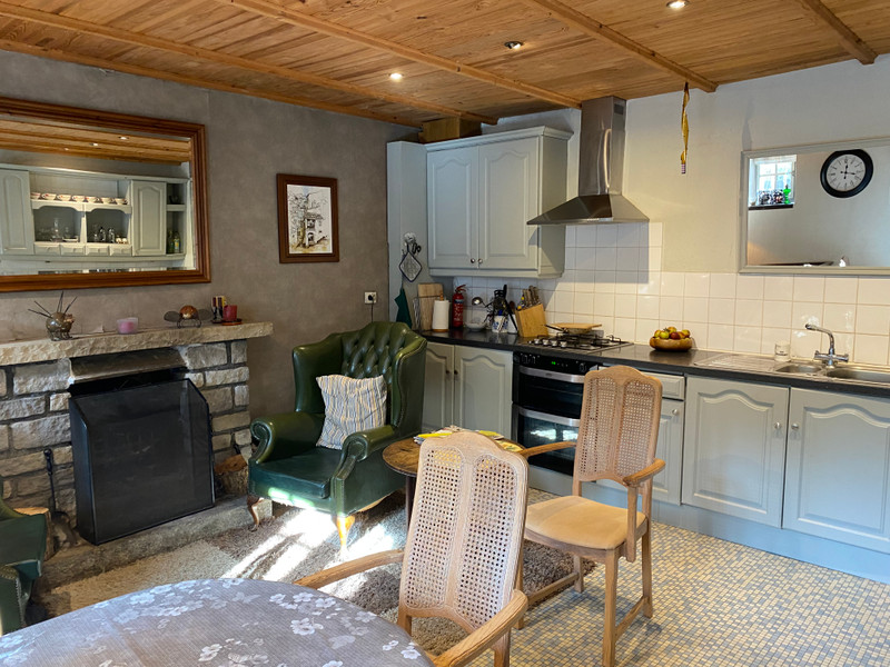 French property for sale in Gommenec'h, Côtes-d'Armor - €199,800 - photo 4