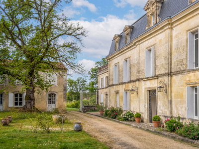 French property for sale in Cognac, Charente - €698,250 - photo 2