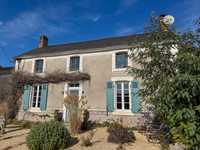 Maison à vendre à Beugnon-Thireuil, Deux-Sèvres - 235.000 € - photo 1