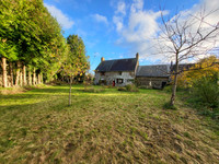 Maison à vendre à Saint-Cyr-du-Bailleul, Manche - 162 000 € - photo 3