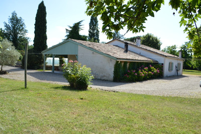 French property for sale in Saint-Pierre-sur-Dropt, Lot-et-Garonne - €380,000 - photo 2