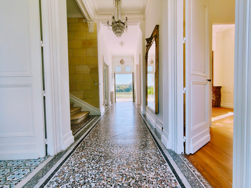 Maison à vendre à Beautiran, Gironde - 1.100.000 € - photo 1