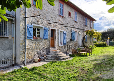 French property for sale in Nice, Alpes-Maritimes - €1,100,000 - photo 1