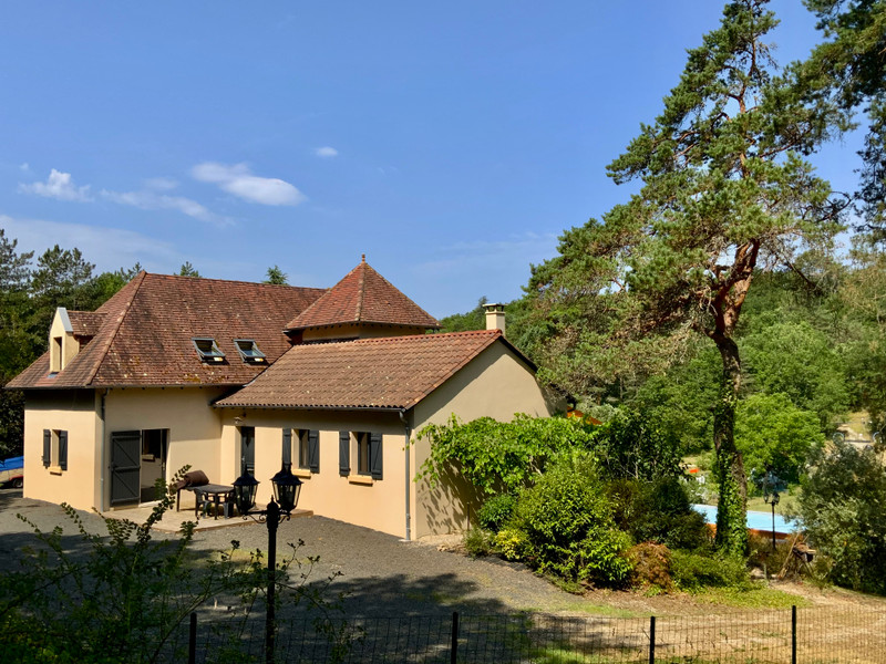 Maison à vendre à Aubas, Dordogne - 498.000 € - photo 1