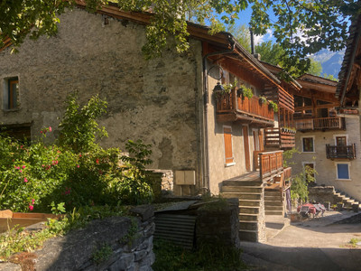 Ski property for sale in Sainte Foy - €585,000 - photo 0
