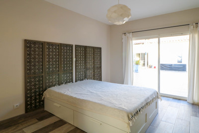 French property for sale in Castillon-du-Gard, Gard - €645,000 - photo 8