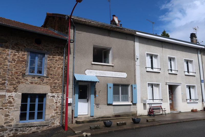 French property for sale in Bujaleuf, Haute-Vienne - €77,000 - photo 0