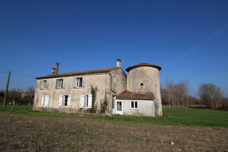 French property for sale in Chef-Boutonne, Deux-Sèvres - €214,000 - photo 5