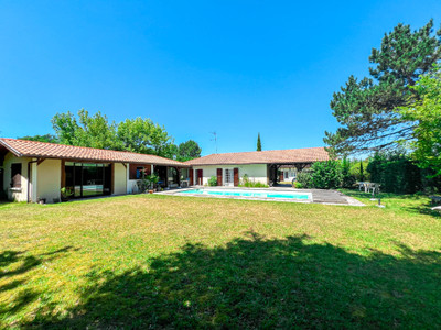 house for sale in Landes