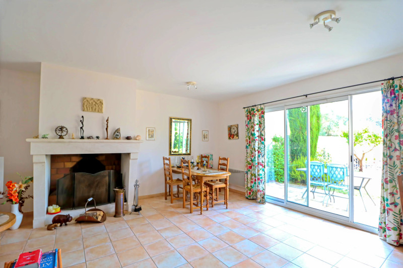 French property for sale in Saint-Hilaire-d'Ozilhan, Gard - €369,000 - photo 2
