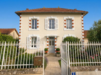 Propriété à vendre à Salles-de-Villefagnan, Charente - 159 500 € - photo n°1