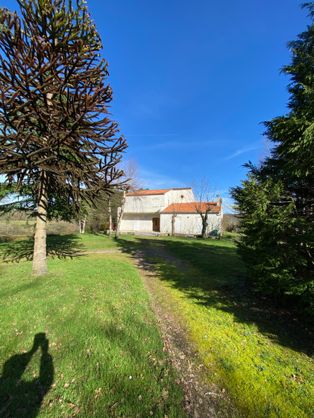 French property for sale in Confolens, Charente - €318,000 - photo 2