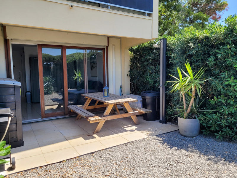 French property for sale in Canet-en-Roussillon, Pyrénées-Orientales - €125,000 - photo 2