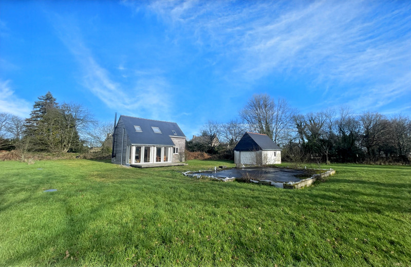 French property for sale in Saint-Gilles-Pligeaux, Côtes-d'Armor - €119,900 - photo 1