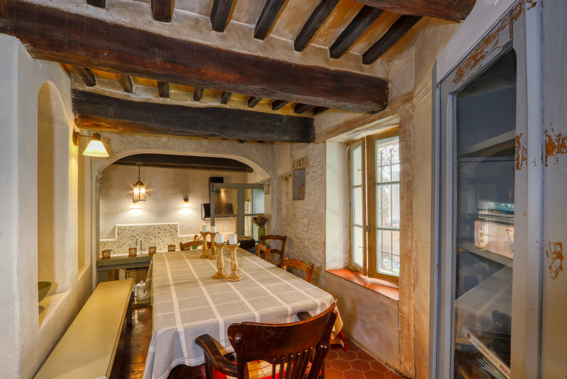 French property for sale in Saint-Saturnin-lès-Apt, Vaucluse - €535,000